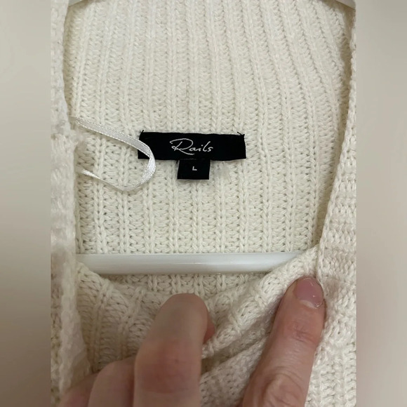 Rails Claudia Oversize Shaker Stitch Sweater in Ivory - Picture 7 of 9